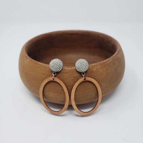 New Handmade | Chevron Wooden Oval Earrings - Picture 1 of 2